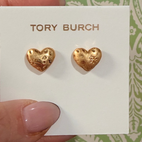 Tory Burch Jewelry - Tory Burch Gold Tone Metallic Hammered Heart Studs - New